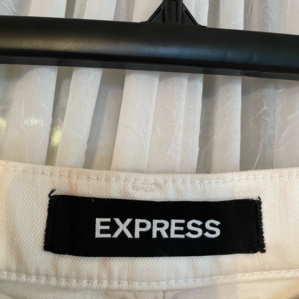 Express High Rise Bermuda Shorts - Picture 4 of 5